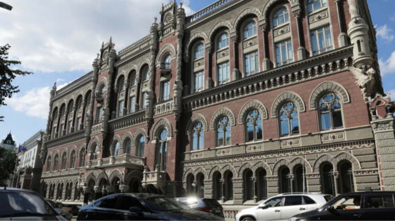 За тиждень Нацбанк продав 778 мільйон доларів