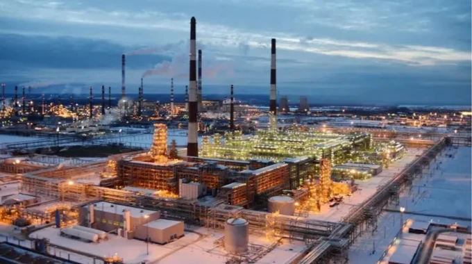 One of Russia's largest oil refineries shuts down after being struck by Ukrainian drones