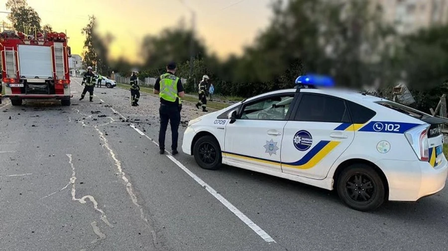 Запуск Шахедів по Київщині: пошкоджена багатоповерхівка і 12 приватних будинків