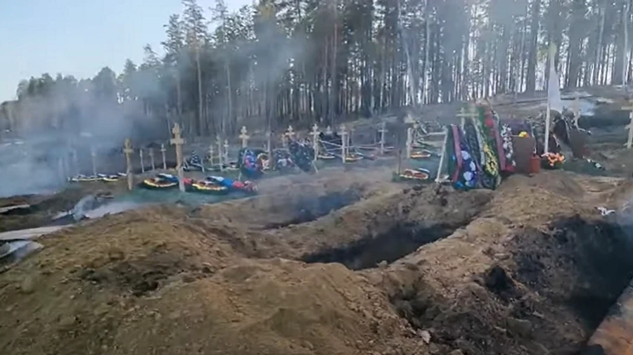 ЗМІ показали масове поховання вагнерівців під Іркутськом