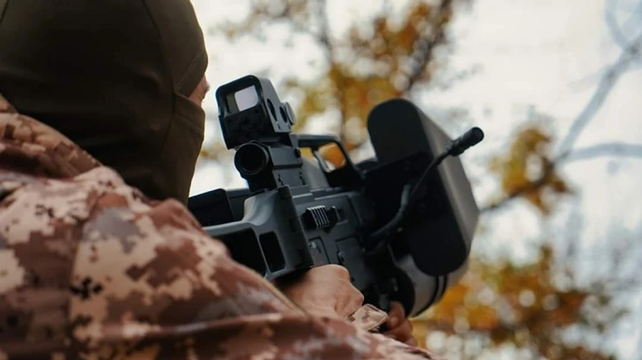 Ukraine's forces destroy 2 Russian dugouts in southern Ukraine, killing personnel inside