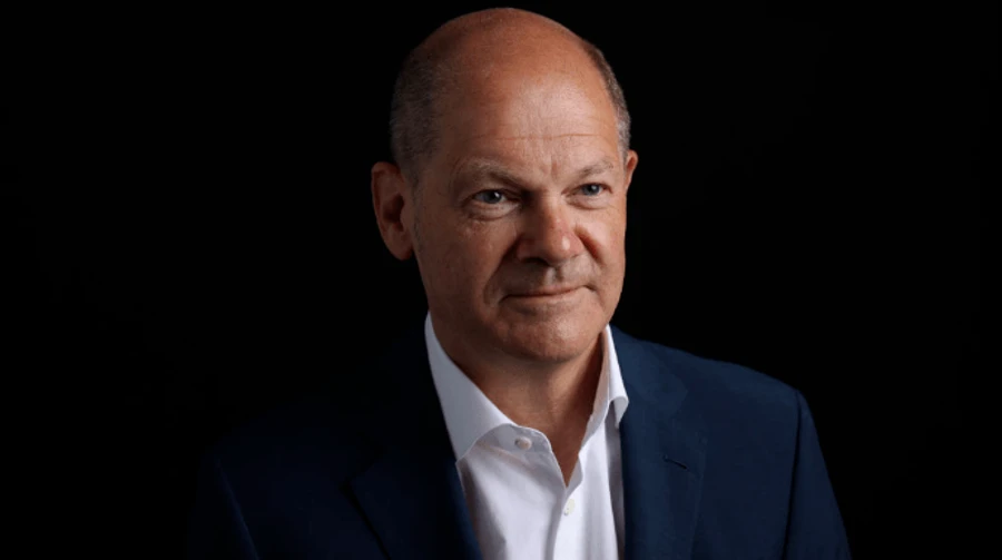 Канцлер Шольц скоро едет в Москву встретиться с Путиным