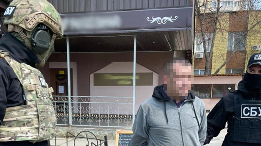 Двух братьев поймали на торговле конфиденциальными данными 32 млн украинцев