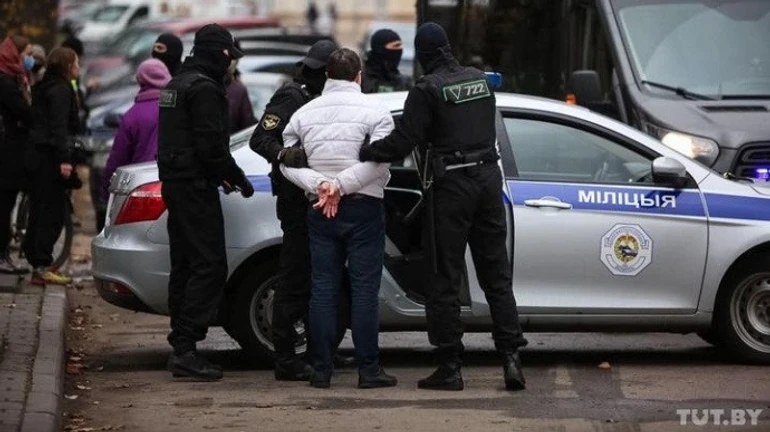 Главные новости воскресенья и ночи: наступление в Карабахе, протесты в Беларуси