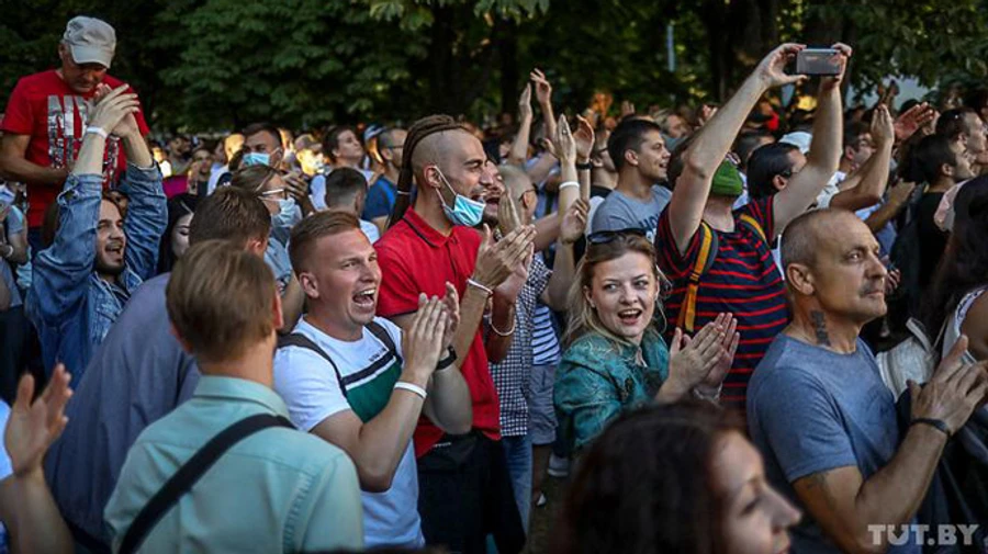 У Мінську затримали діджеїв провладного свята: ввімкнули Перемен Цоя    