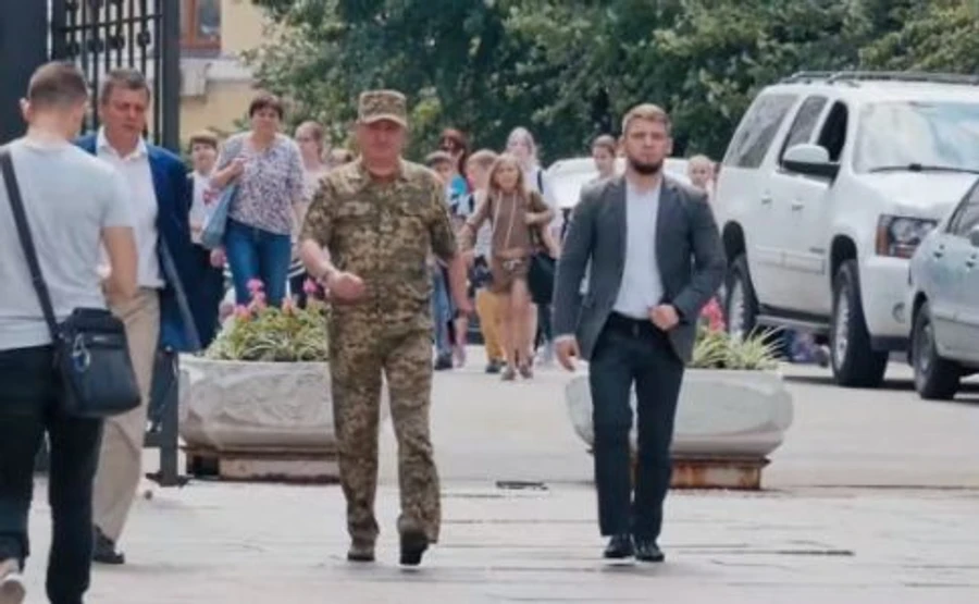 Візитери: хто побував на Банковій першим після інавгурації Зеленського