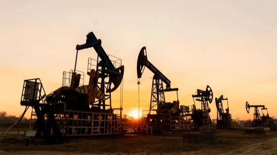 Цены на нефть несколько снизились на фоне угроз Ирана перекрыть Ормузский пролив