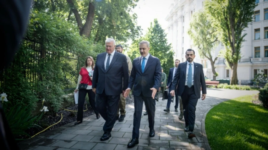 Turkish foreign minister visits Kyiv to discuss his talks with Russia