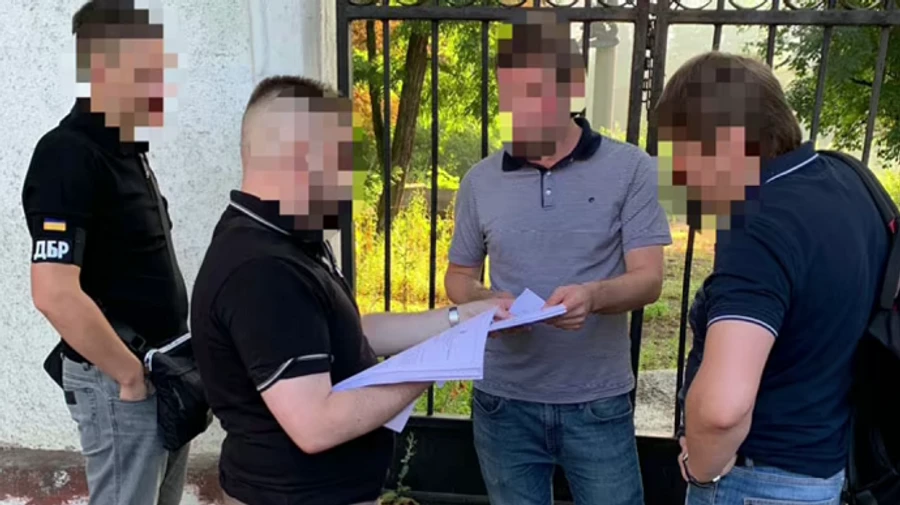 Трьох депутатів взято під нічний домашній арешт за підозрою в ухиленні від військової служби