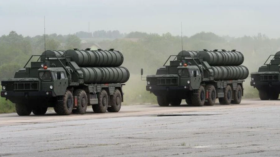 Russian soldiers may have brought new batch of missiles to Belarus