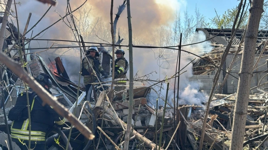 Росіяни вдарили по Донеччині: у Костянтинівці 2 загиблих, вирували пожежі