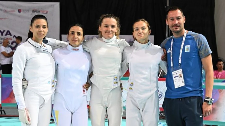 Фехтування на шпагах: жіноча збірна України взяла бронзу Євро