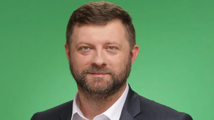Корниенко: Разумков сможет показать себя как внефракционный