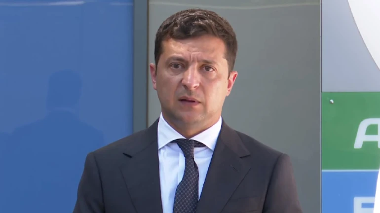 Зеленський розглядає Кравчука і Резнікова на заміну Кучмі в ТКГ