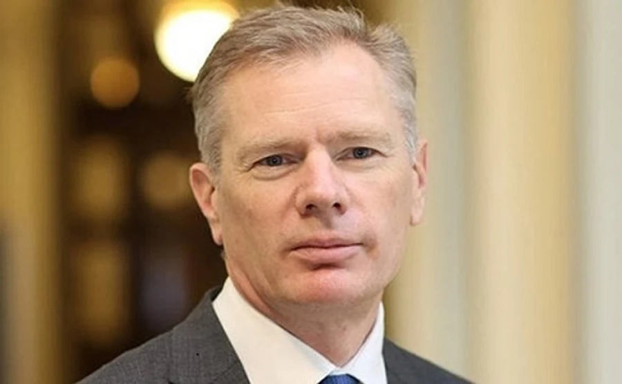 В Иране британского посла объявили персоной нон грата