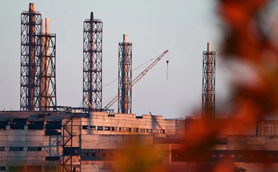 В Армянську завод Кримський титан, що отруює повітря, відновив роботу