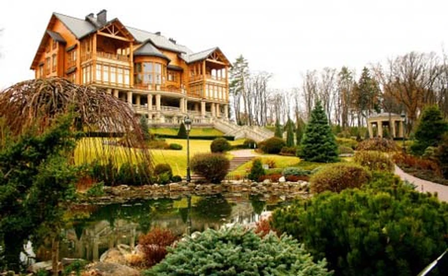 ГПУ зробила крок до отримання прибутку з Межигір’я