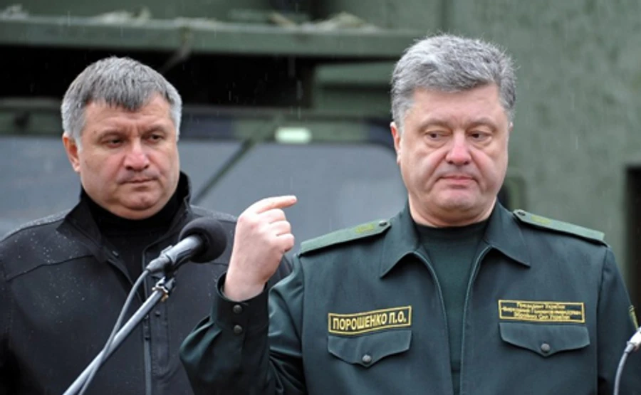 Турчинов: План деокупації Авакова - ініціатива Порошенка