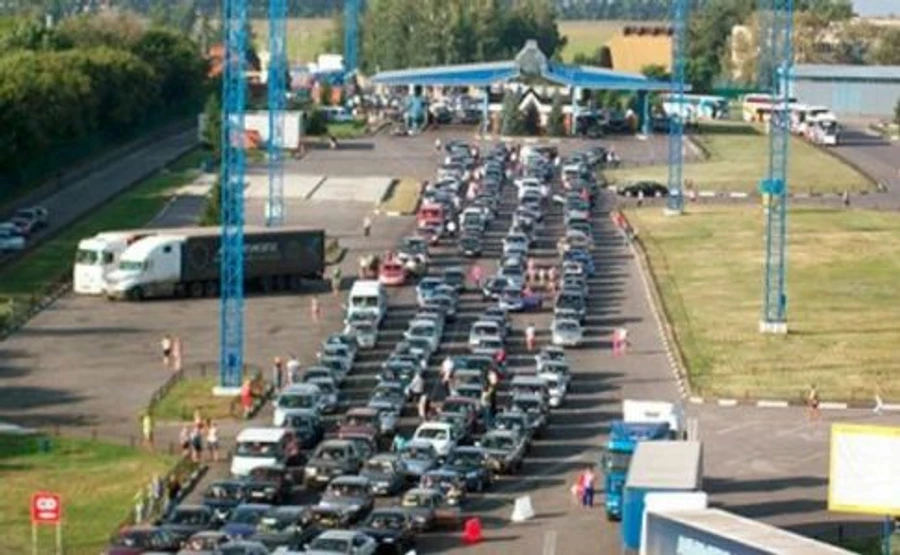На кордоні з Польщею черги – понад 1700 машин