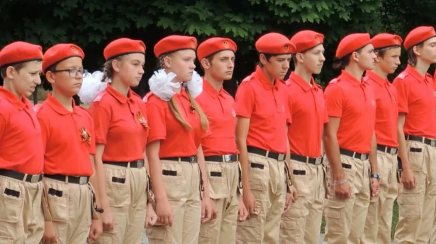 Preparing Ukrainian children to fight for Russia: leaders of Yunarmiya in occupied Donetsk Oblast served with suspicion notices