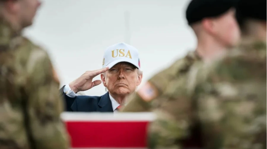 Трамп: США захопили іранське судно, що намагалось прорвати блокаду в Оманській затоці