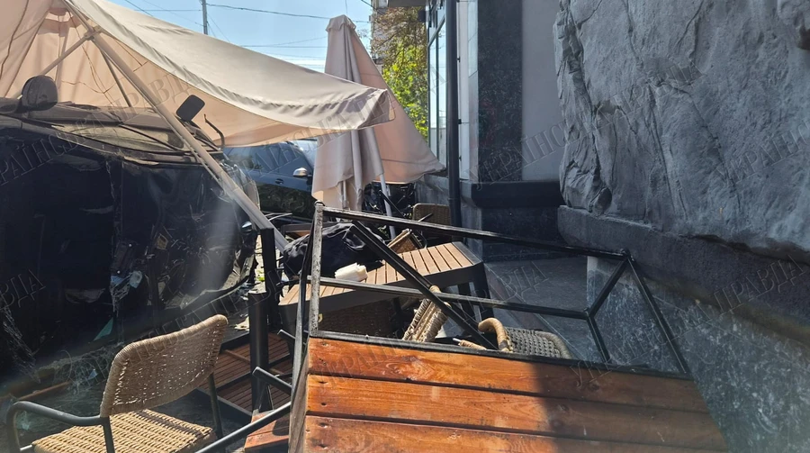 Поворачивал, пересекая три полосы движения: полиция показала видео резонансного ДТП в Киеве
