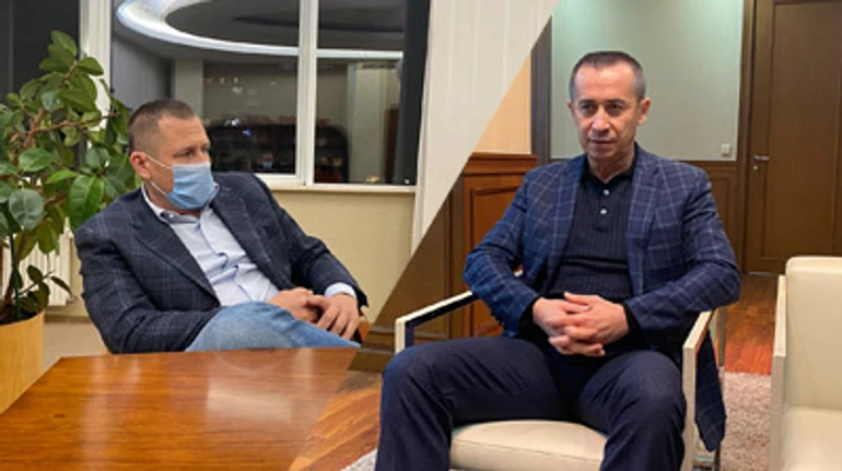 Филатов против Краснова. Как Днепр готовится ко второму туру выборов