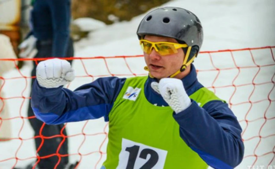 Украинец Абраменко выиграл серебро чемпионата мира по фристайлу