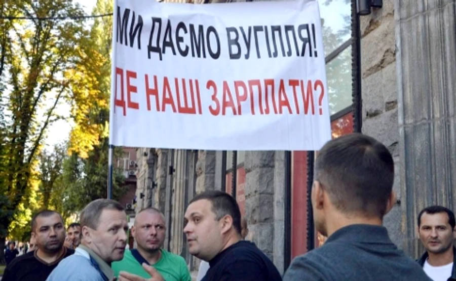 Четверту добу під землею: На Волині шахтарі бунтують, бо їм не платять