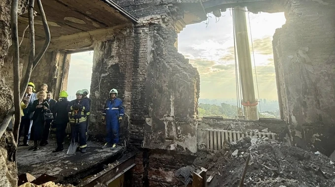 По будівлі Кабміну під час атаки РФ на Київ влучила ракета Іскандер