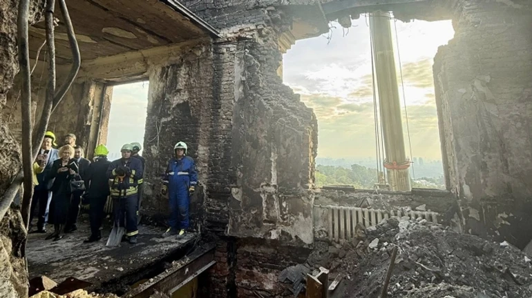 EU Ambassador to Ukraine Mathernová: government building hit by Iskander cluster missile – photos
