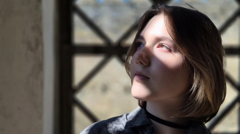 З окупації до лідерства: як 17-річна Віола з Херсона об'єднує молодь з прифронтових територій