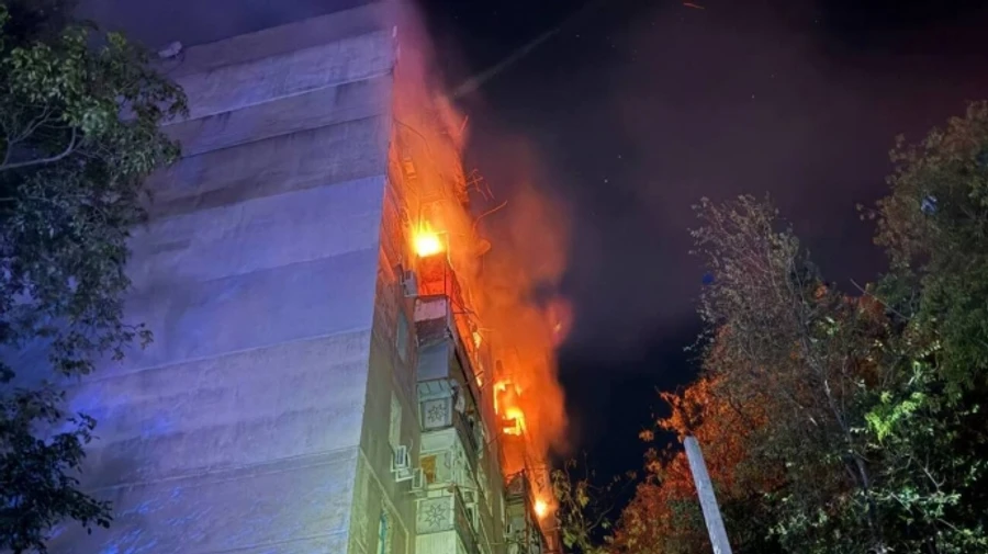 Масована атака ворожих дронів на Одесу: в місті палала багатоповерхівка, є загиблий