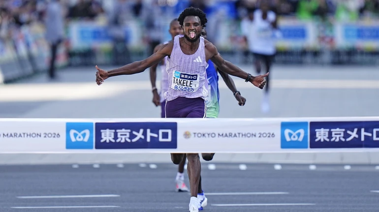 Ефіопець Такеле другий рік поспіль виграв Токійський марафон, Зеленський не потрапив до чільної сотні