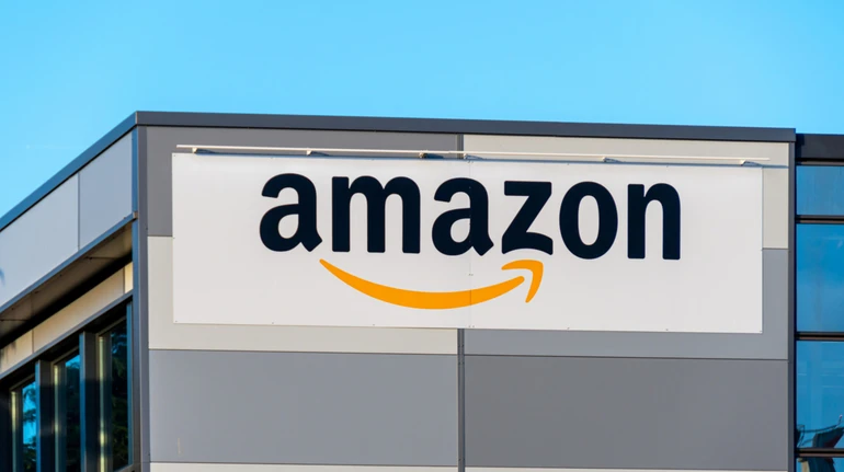 Против Amazon подали иск за отказ возместить расходы, связанные с пошлинами Трампа