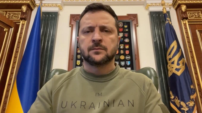 Zelenskyy holds Staff meeting to discuss challenging issues