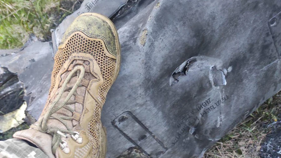 Anti-aircraft gunners post photos of fragments of Russian missiles shot down overnight