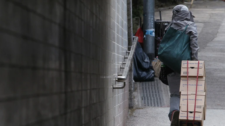 Легалізована контрабанда. Паралельний імпорт працює в Росії вже сім місяців, хто допомагає Москві?