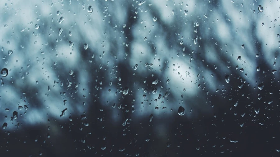 В Україні на вихідних пройдуть дощі, у Карпатах – сніг