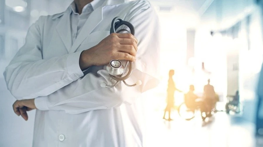 Ковід: в Україні понад 10 тисяч нових заражень, ще 377 людей померли