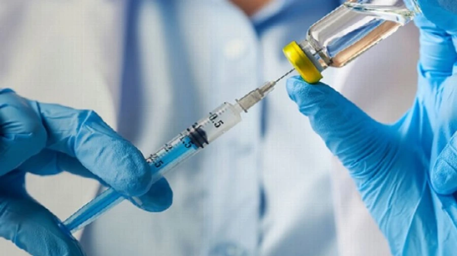 Праздники и после праздников: Ляшко объяснил, почему не сделали 10 млн прививок за лето