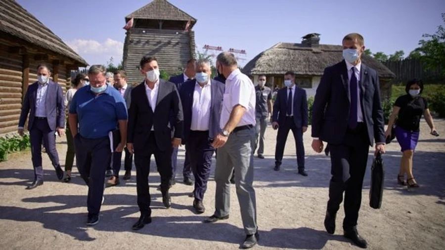 У Зеленского обещают возобновить парк и музеи на Хортице