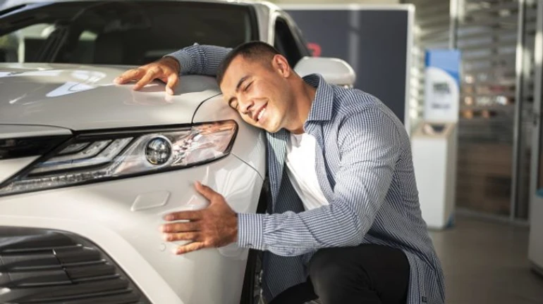 Зарегистрировать новую машину можно будет прямо в автосалоне