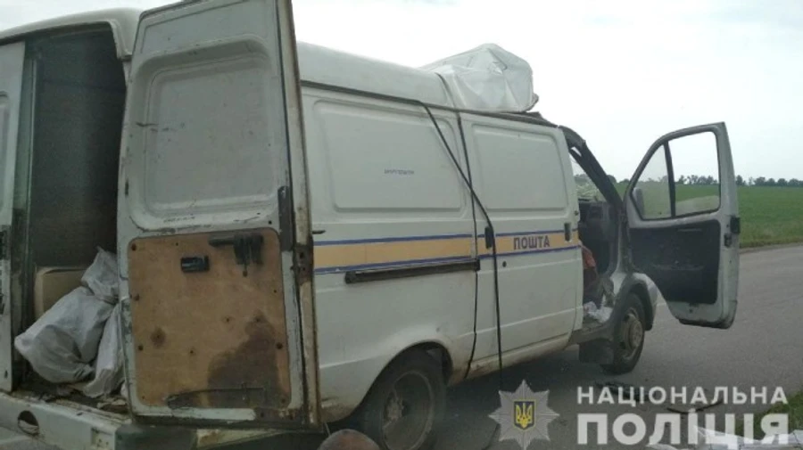 Новини 7 липня: підрив авто Укрпошти, пожежі на Луганщині