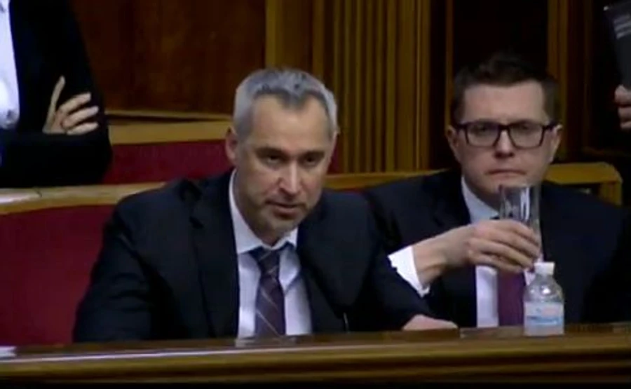 Рябошапка о подозрениях Порошенко: Никто не указывал мне, что подписывать