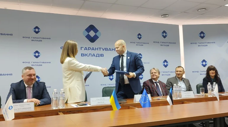 Естонці остаточно викупили РВС банк