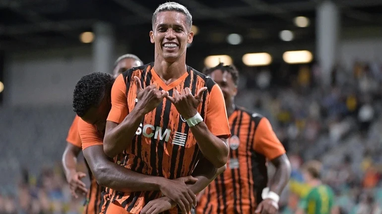 Ребров планирует натурализовать бразильца Шахтера и вызвать его на матч сборной Украины со Швецией – ESPN