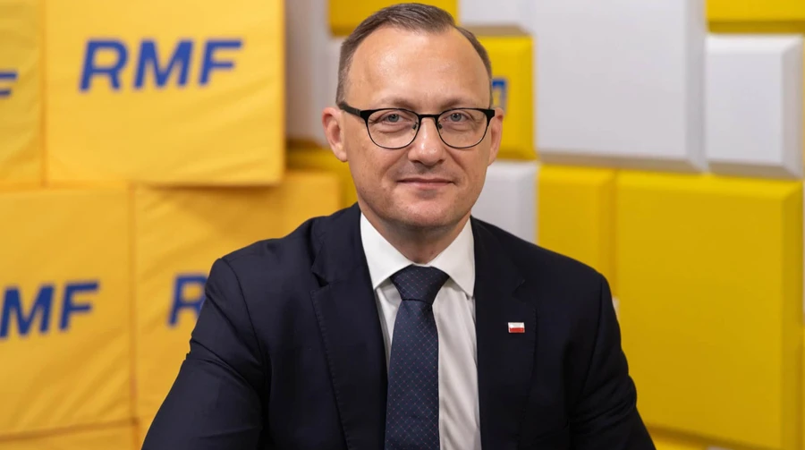 У Навроцького розповіли, що той жаліється на Україну і УПА за кордоном