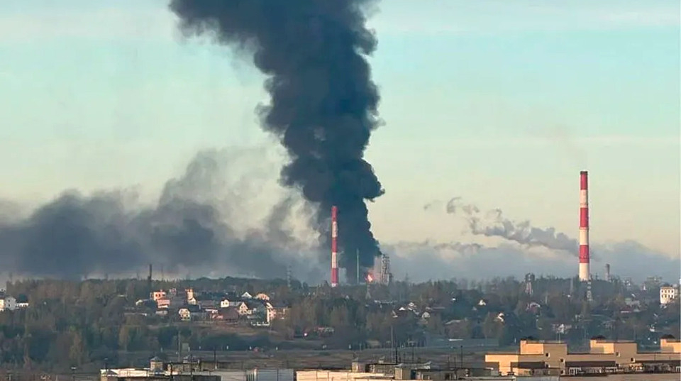 Drones hit one of Russia's largest refineries and Baltic ports