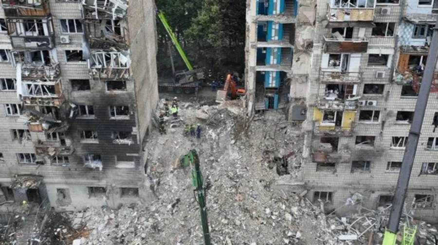 Search for people after strike on Kyiv: rescue of boy from under rubble not confirmed 